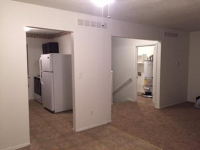 647 N Bebe St - Photo 3 of 6