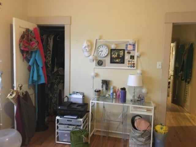 1141 Lincoln Pl - Photo 2 of 3