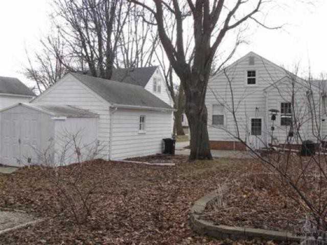 1305 S Massachusetts Ave - Photo 3 of 3