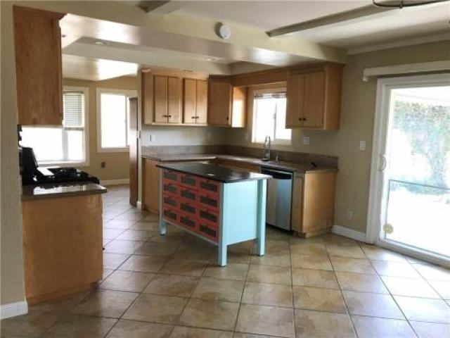 5001 Ethan Ave - Photo 3 of 6