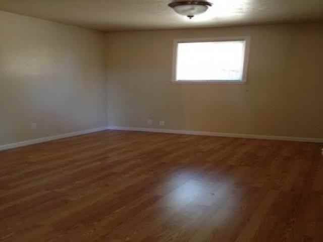 2599 Alma St - Photo 3 of 6