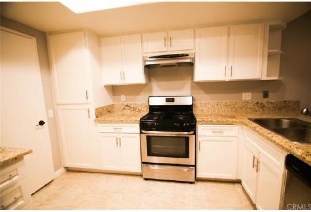 4835 Fieldbrook Ln - Photo 3 of 6