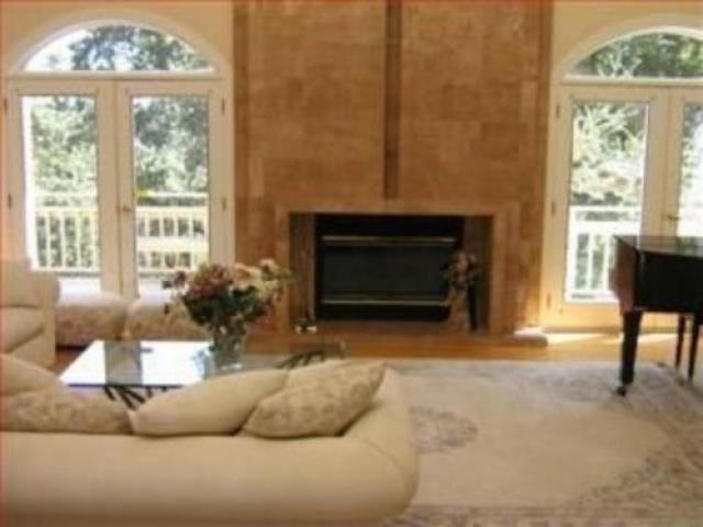 11675 Dawson Dr - Photo 3 of 6