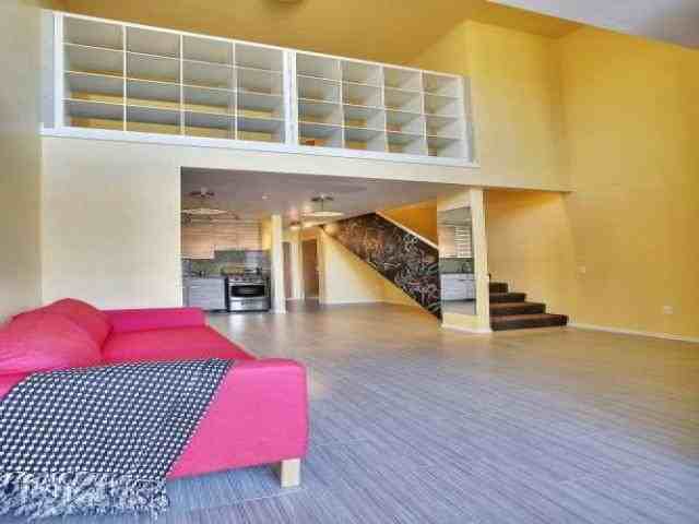 880 Camino Del Sur - Photo 2 of 6