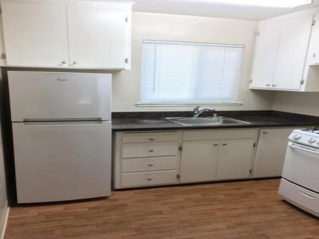 19 E 41st Pl - Photo 2 of 5