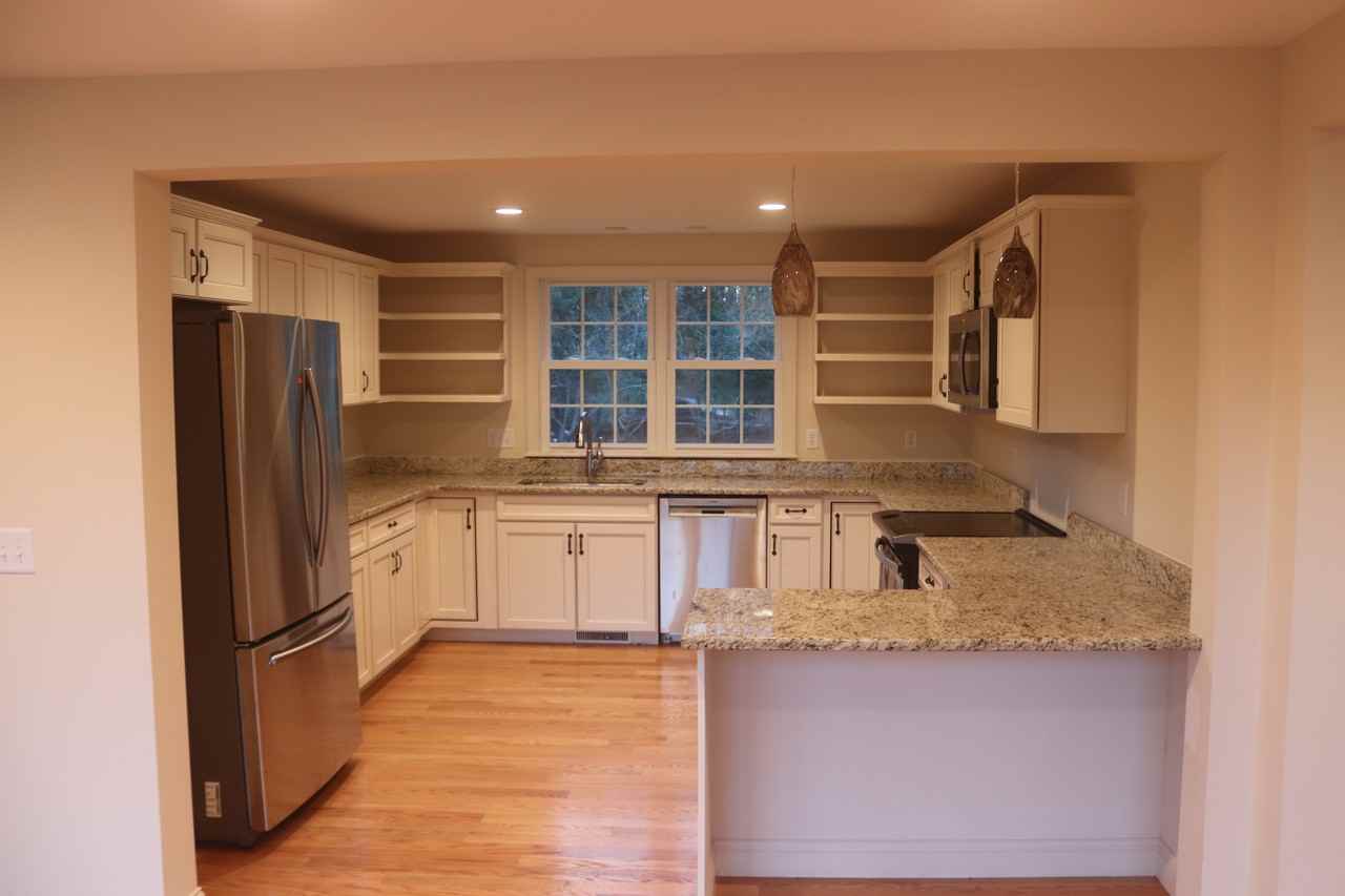 111 Sawyer Hill Rd - Photo 2 of 15