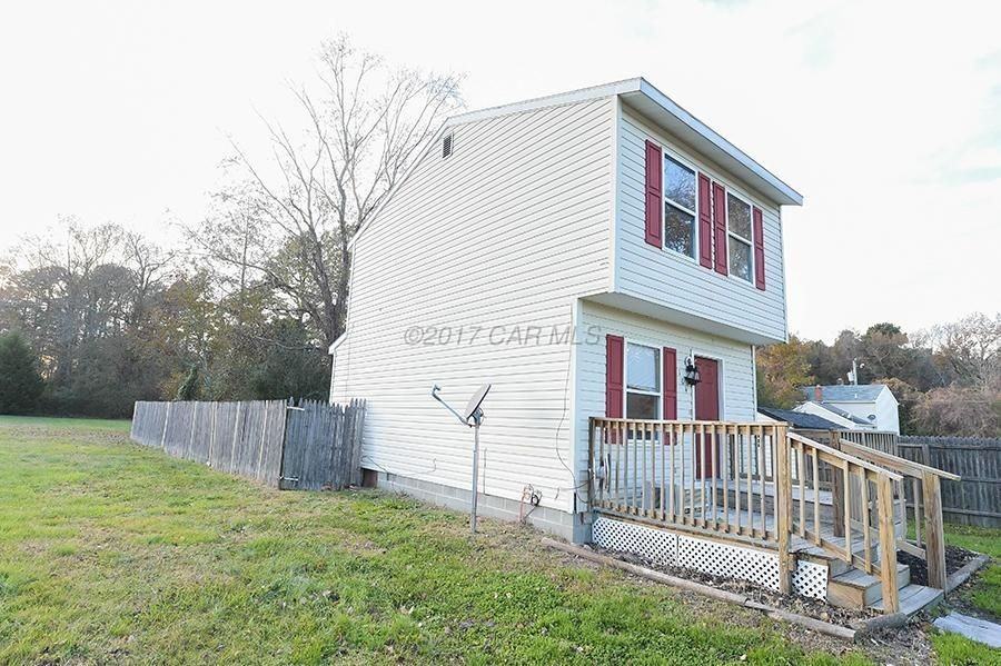 104 Washington St - Photo 3 of 18