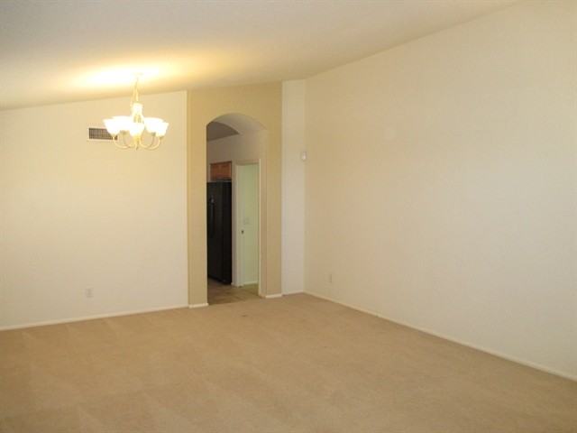 10257 W Jessie Ln - Photo 3 of 13