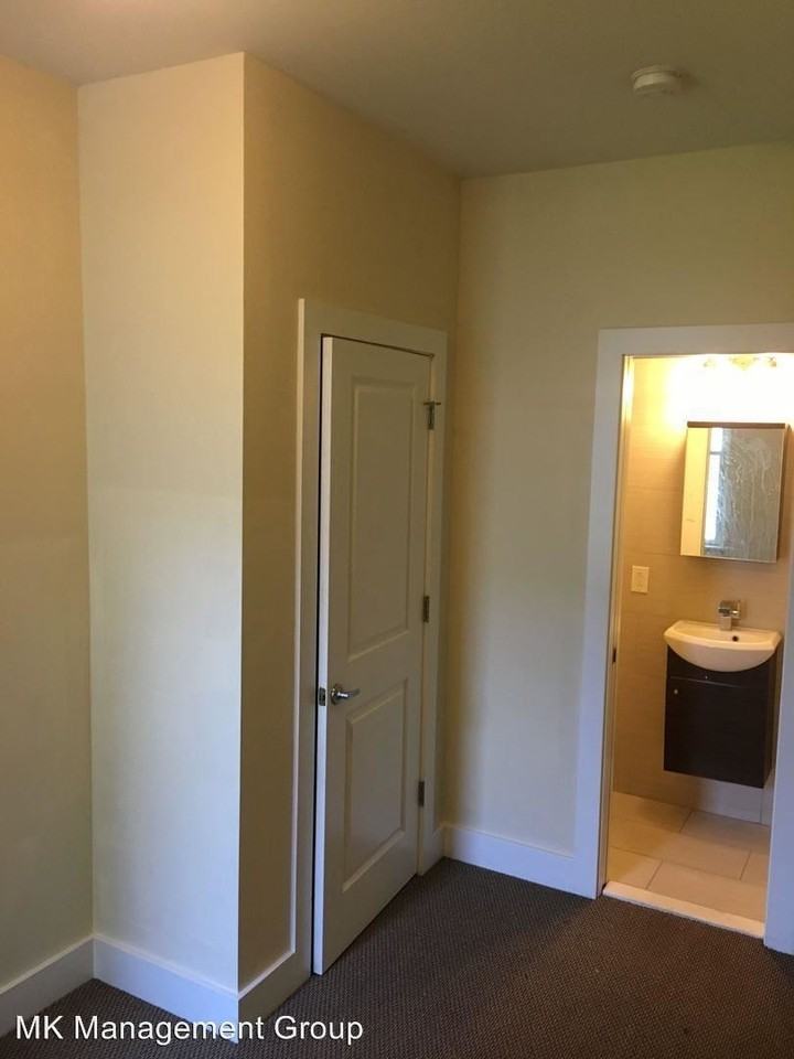 1620 Jefferson - Photo 2 of 4