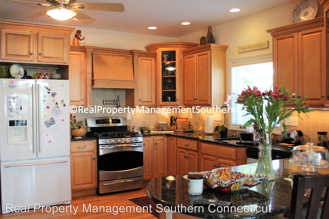 194 Ocean Ave - Photo 2 of 16