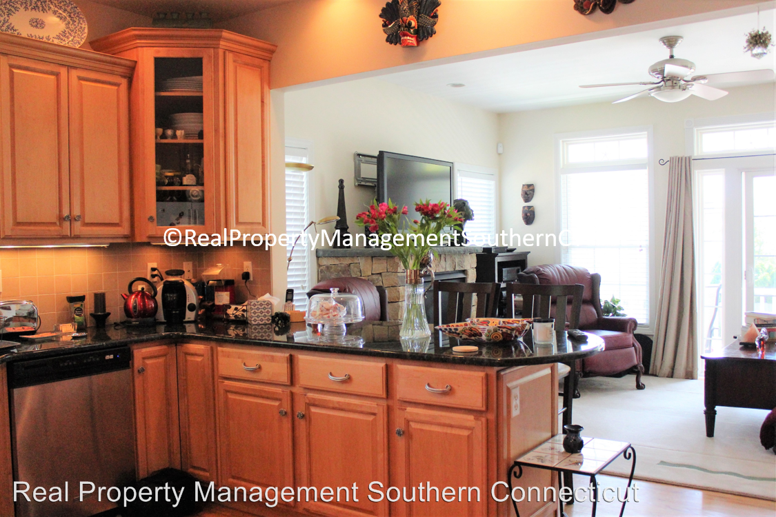 194 Ocean Ave - Photo 3 of 16