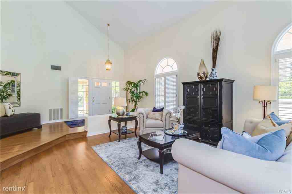 6 Westcliff - Photo 3 of 31