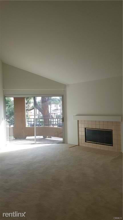 12 Menlo Aisle #160 - Photo 2 of 20