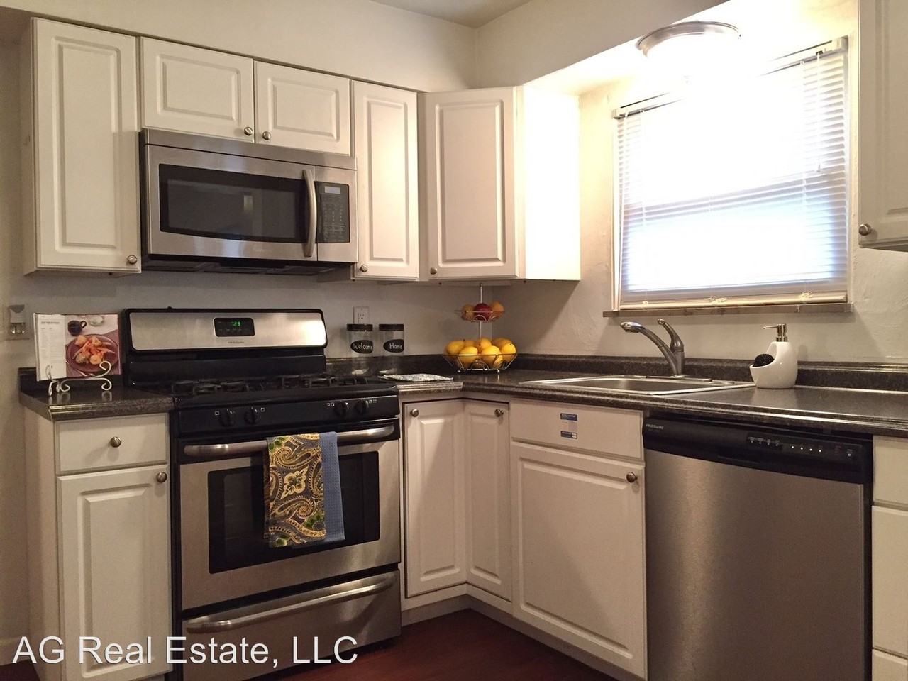 340 Fannie St - Photo 2 of 23