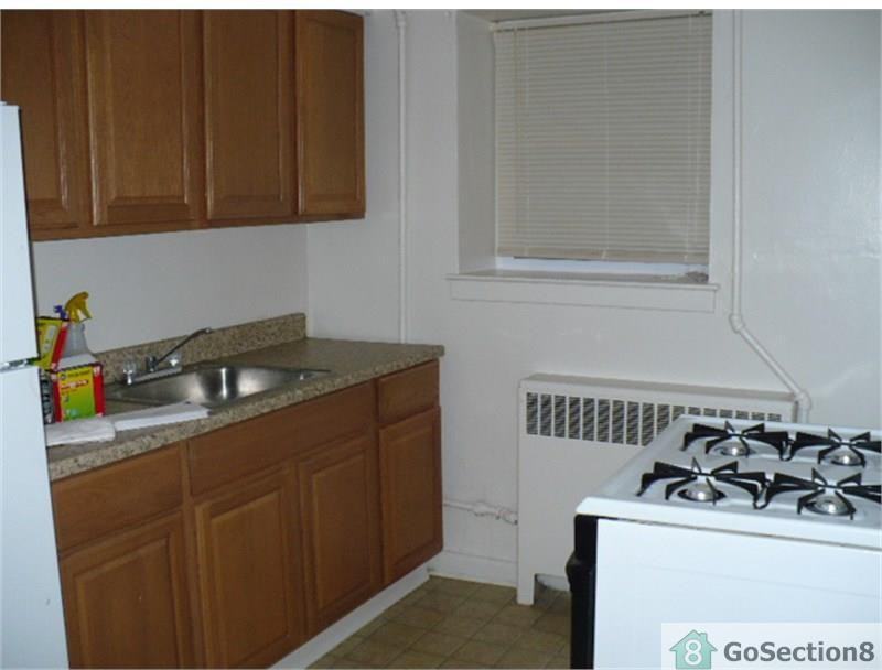 4901 York Rd #B4 - Photo 2 of 4