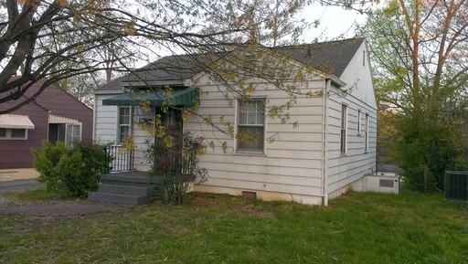 716 E Oldham Ave - Photo 2 of 16
