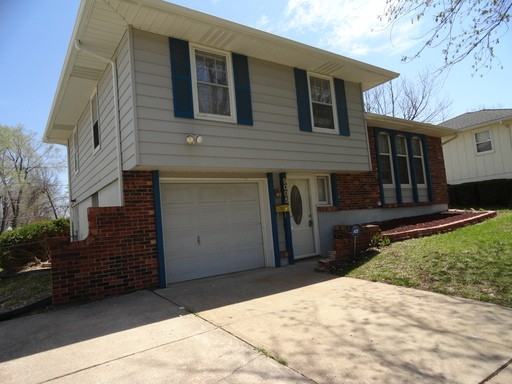 9005 Kentucky Ave - Photo 2 of 29