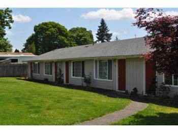 580 Ford St SE - Photo 2 of 11