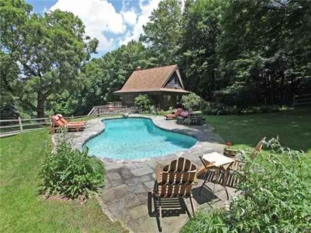 94 Tinker Hill Rd - Photo 2 of 6