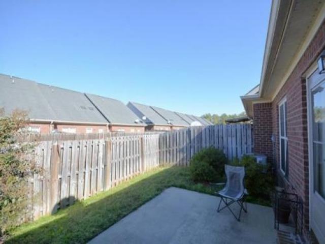 136 Grove Ln - Photo 2 of 6