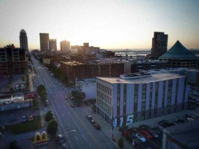 415 E Market St - Photo 2 of 6