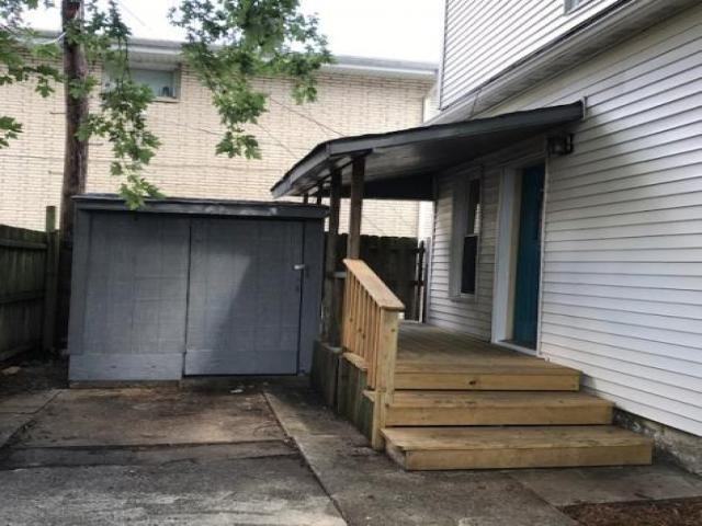 119 Pleasant St - Photo 2 of 6