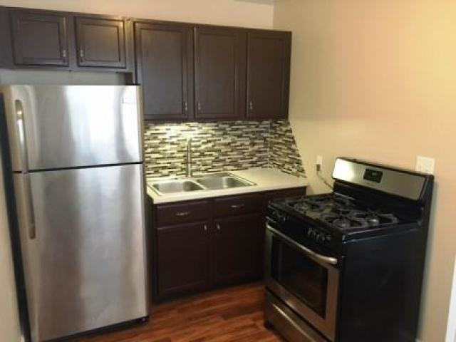 614 Smith Ave - Photo 3 of 6