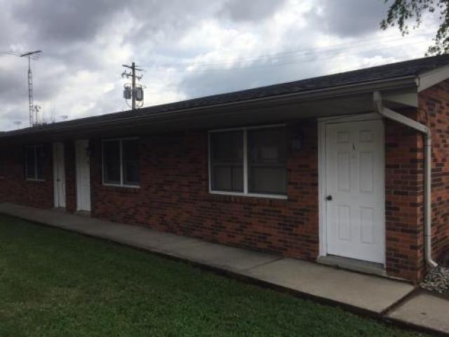 185 Parkview Dr - Photo 3 of 6