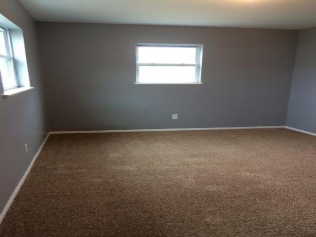 1102 Sylvan St - Photo 3 of 5