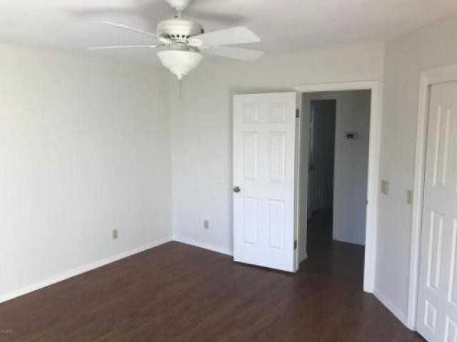 18612 N 4th Dr - Photo 2 of 6