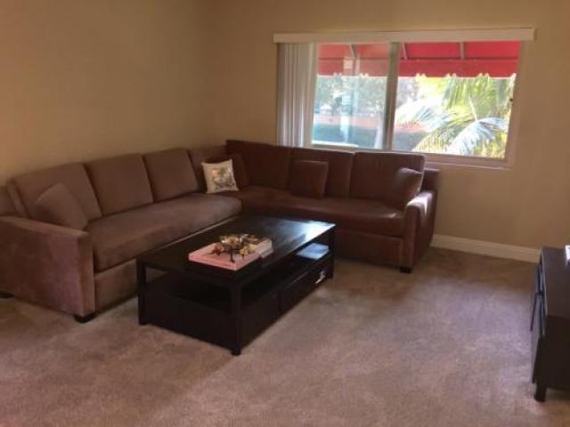 457 Oak St - Photo 3 of 6