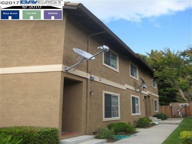 43576 Bryant St - Photo 2 of 6