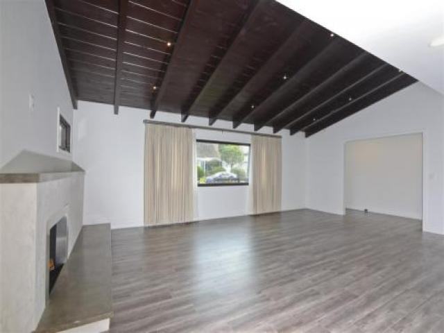 6020 Vista De La Mesa - Photo 3 of 6