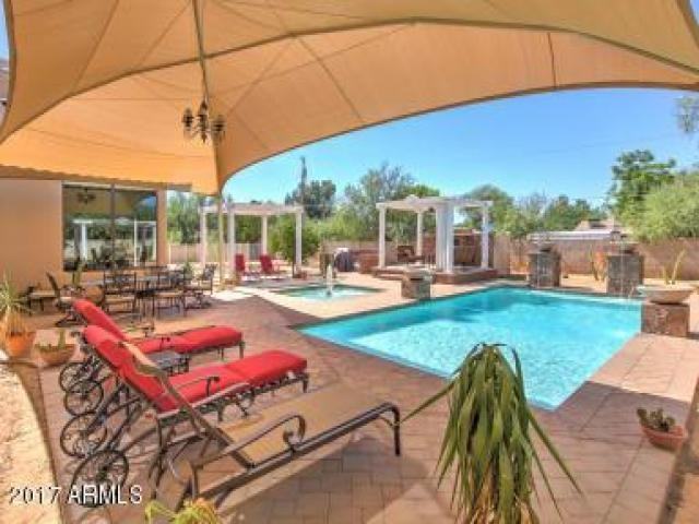 13220 N Hayden Rd - Photo 3 of 6