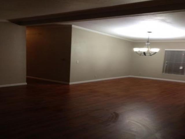 500 Lynch Rd - Photo 2 of 6