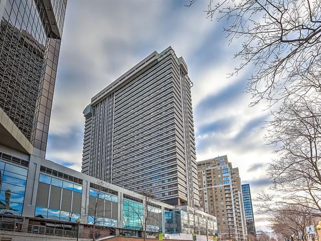 4000 Boulevard de Maisonneuve Ouest - Photo 2 of 10