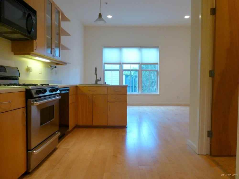 2644 3rd St - Photo 2 of 17