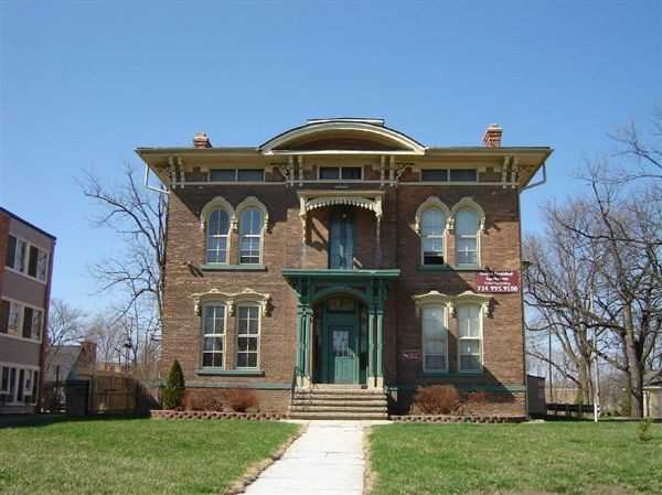 324 W. Forest - Photo 2 of 2