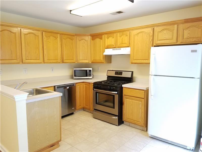 327 Enclave Ln - Photo 2 of 10