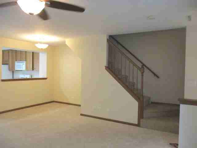 318 W Whispering Oaks Ln - Photo 3 of 16