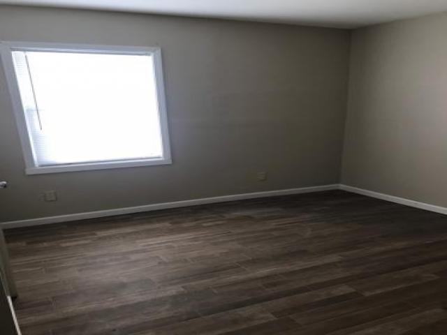 1407 Cedar St - Photo 3 of 6