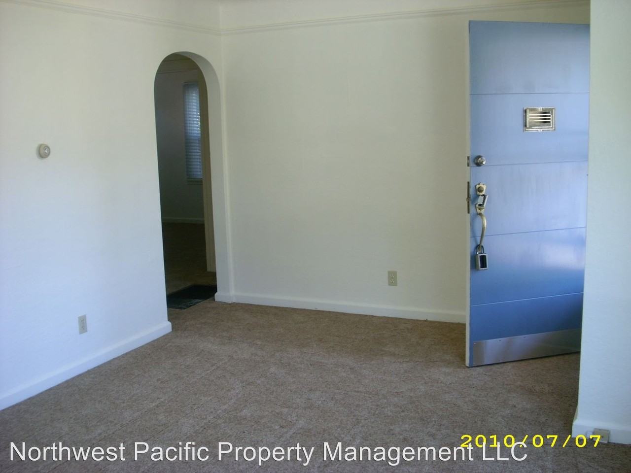 1060 Cross St SE - Photo 2 of 8