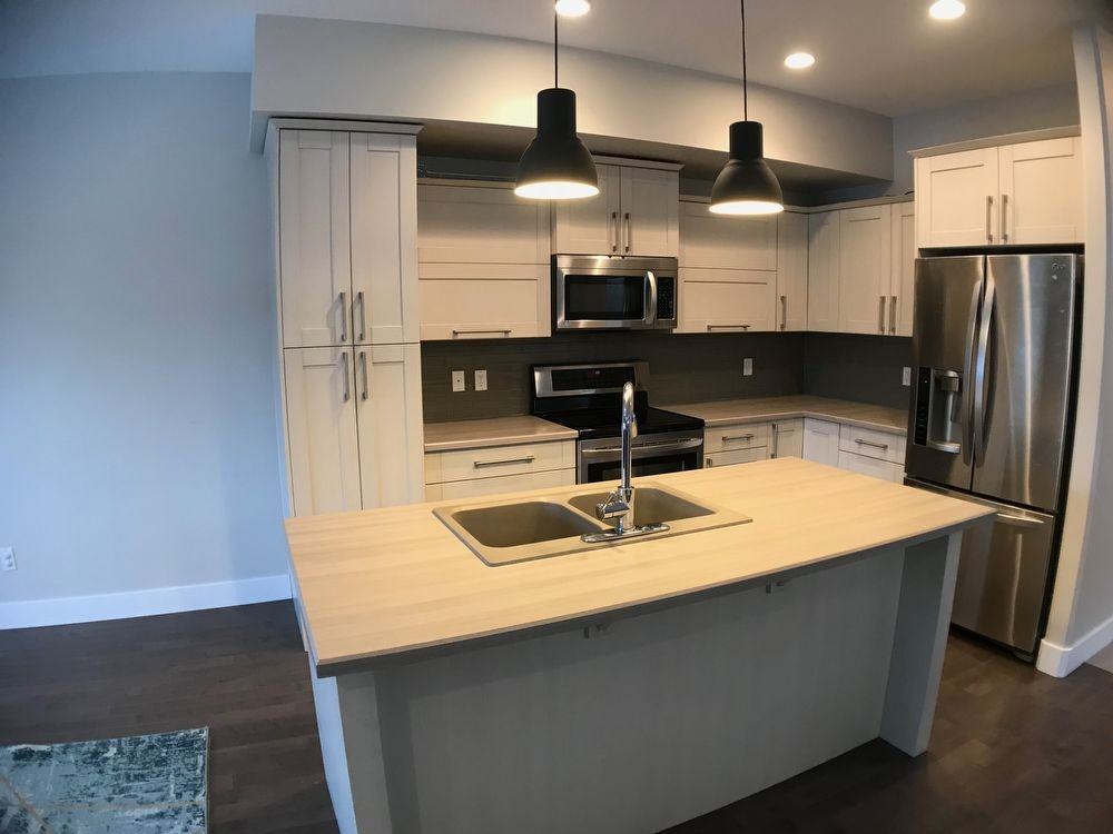 201 Collicott Dr - Photo 2 of 27