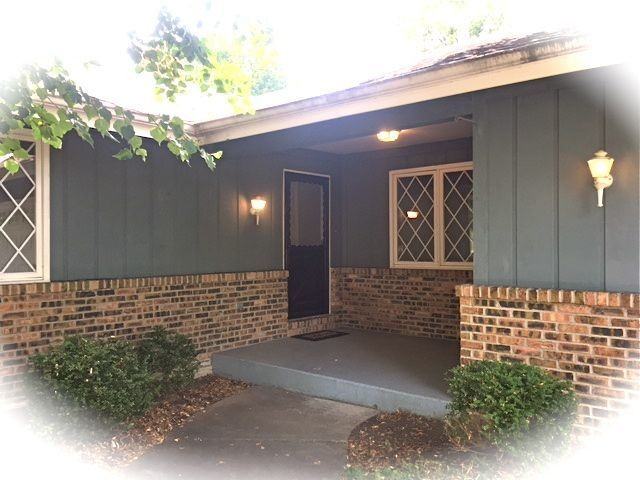 24 Briargate Cir - Photo 2 of 26