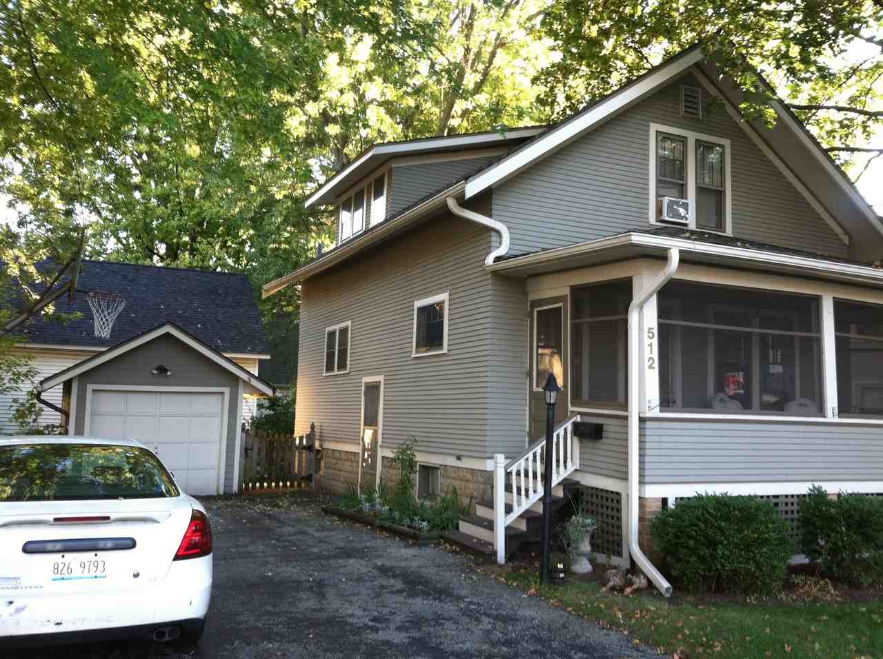 512 W Wilson St - Photo 2 of 18