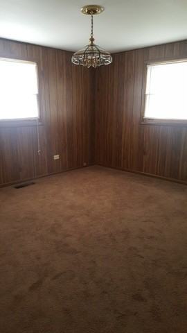 12825 S Escanaba Ave - Photo 3 of 9