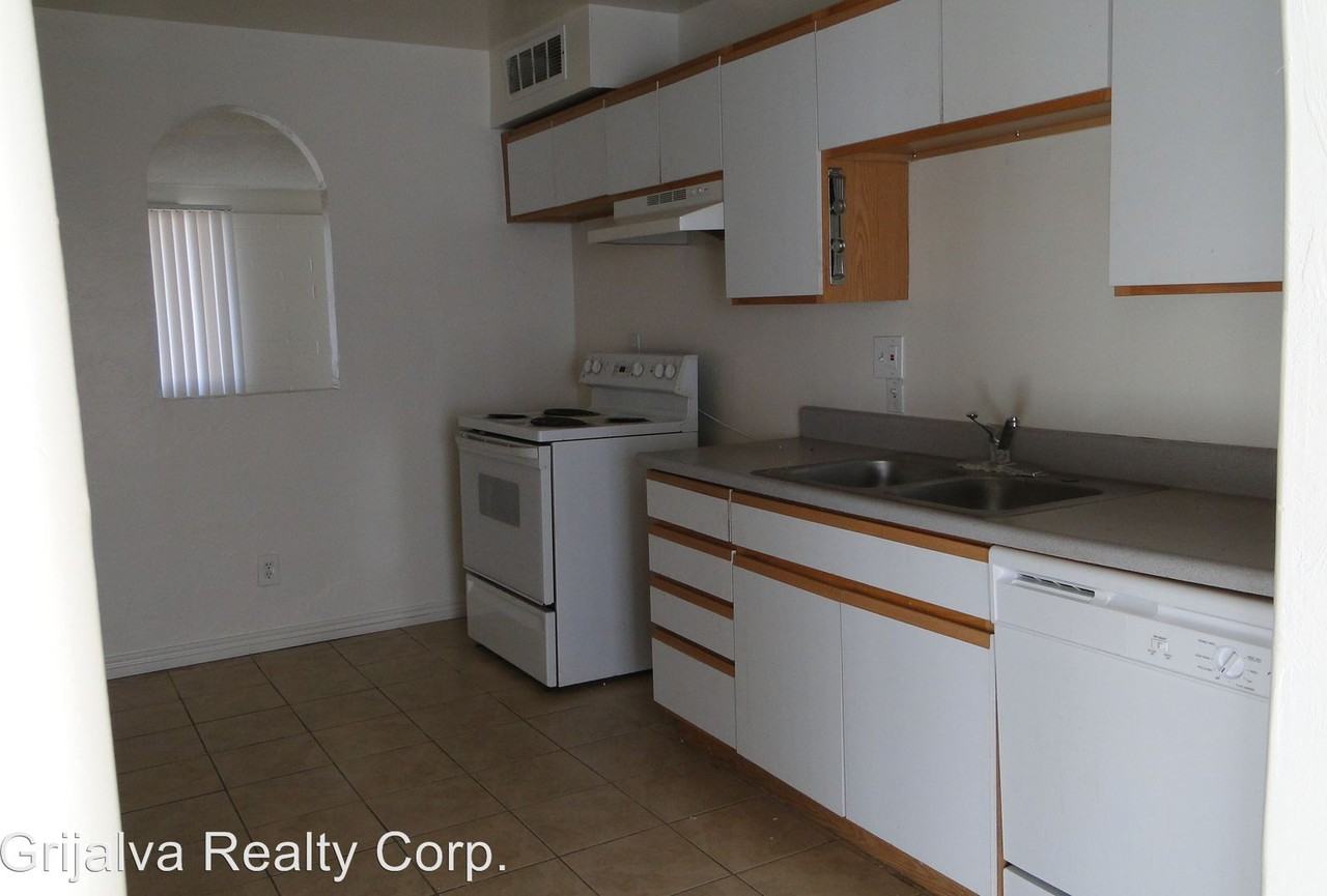 4167 S Queen Palm Dr - Photo 2 of 7