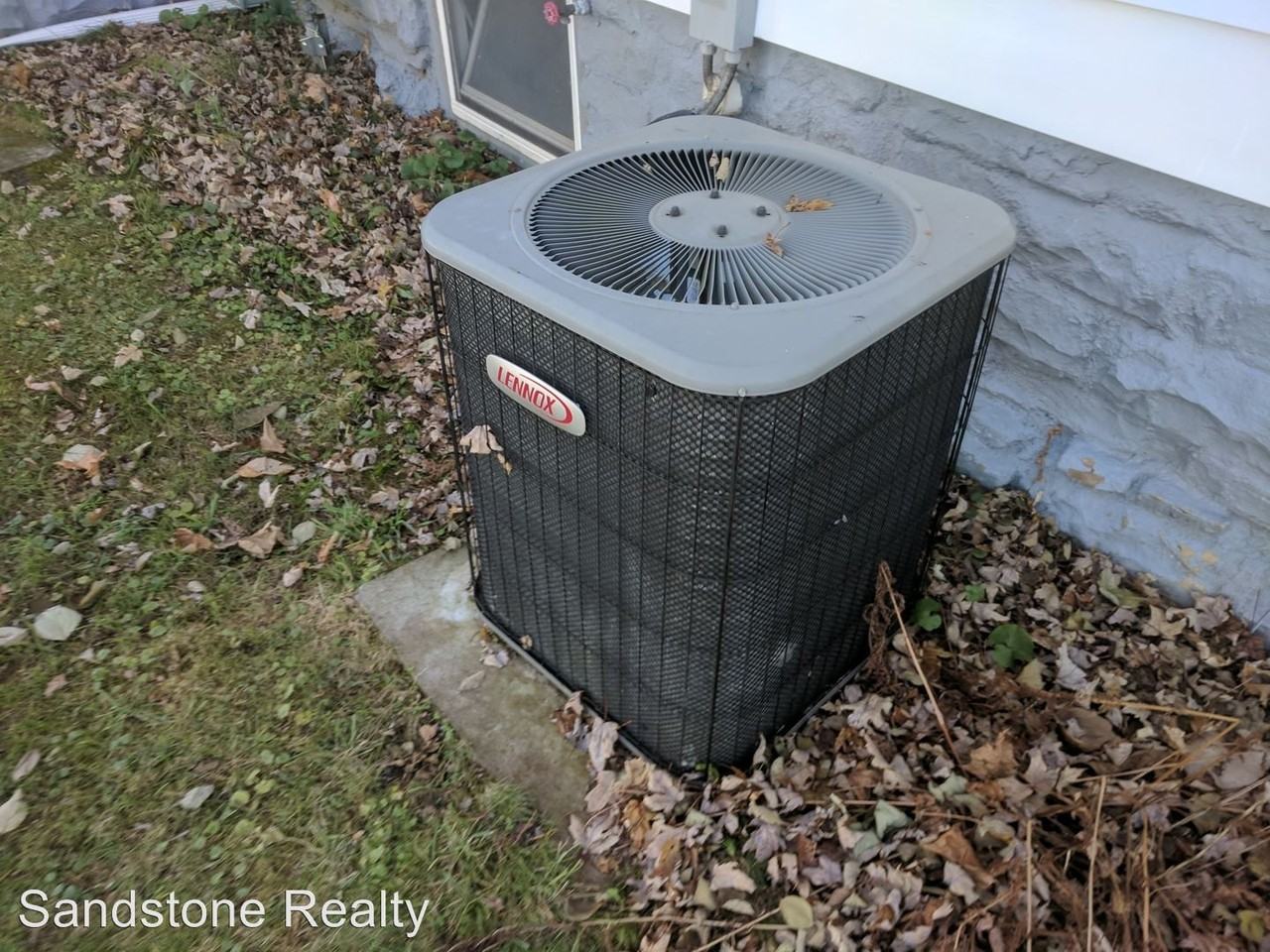 10 Grove Ave - Photo 2 of 44