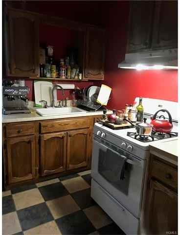 196 Depew Ave - Photo 3 of 10