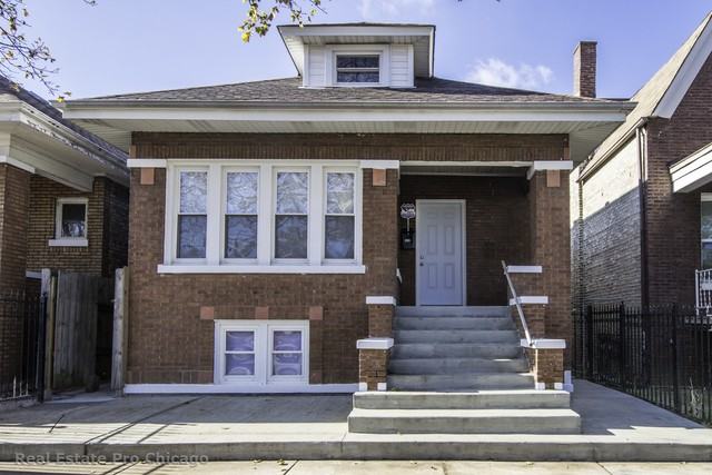 5810 S Artesian Ave - Photo 2 of 17